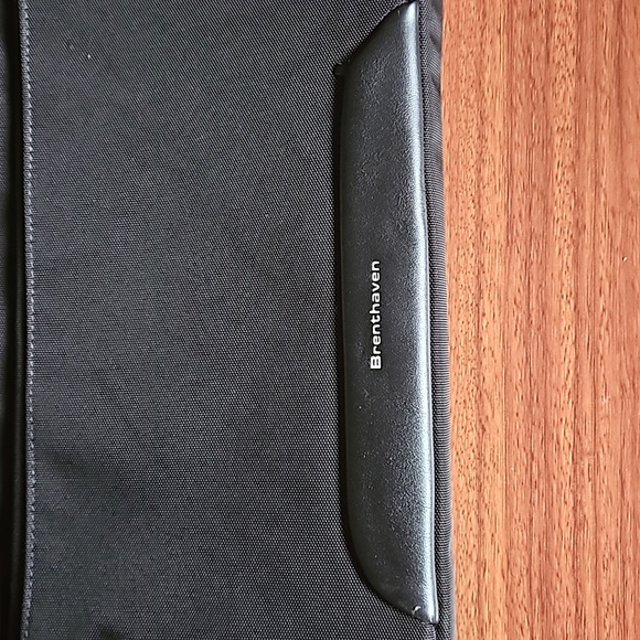Brenthaven Elliot Lap Top Sleeve Case Fully Padded Protection up to 4' Drop NWOT - Picture 3 of 15